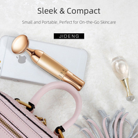Outil facial, masseur facial portable de couleur or alimenté par piles AA, kit d'appareil de massage facial quotidien pour les soins de la peau, pour un usage domestique