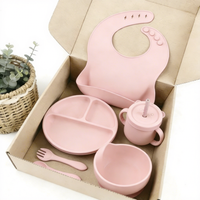 Kit d'ustensiles d'alimentation en silicone avec bol à ventouse, bavoir réglable, tasse et assiette, sac à couches et sac de maman, débit variable, pour bébés de 0 à 12 mois et plus