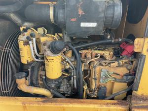 جرافة <span class=keywords><strong>CAT</strong></span> D5K أصلية مستعملة للبيع _ جرافة زاحفة كاتربيلر _ في حالة جيدة ساعات منخفضة - Product Image 3