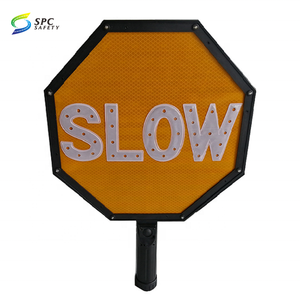 لافتة مرور يدوية قابلة لإعادة الشحن للتحكم في حركة المرور عند عبور الطريق، مع إضاءة وامضة من الجانبين للسلامة المرورية - Product Image 2