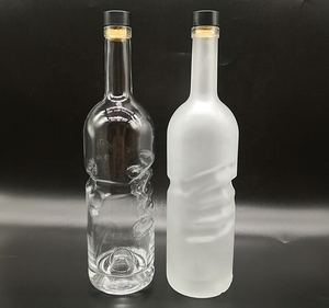 Botella de Vidrio para Bebidas de 750 ml, Diseño Único, Personalizable, Recipiente para Almacenamiento de Bebidas con Forma Exclusiva - Product Image 4