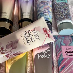 Loción <span class=keywords><strong>Corporal</strong></span> Perfumada Original de Marca al por Mayor, 236 ml, Fragancia Femenina <span class=keywords><strong>Secret</strong></span> <span class=keywords><strong>Victoria</strong></span>, <span class=keywords><strong>Crema</strong></span> <span class=keywords><strong>Corporal</strong></span> Hidratante para Mujer, 236 ml - Product Image 4