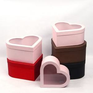 Venta al por mayor de cajas de flores en forma de corazón Set Ramo de terciopelo <span class=keywords><strong>Rosas</strong></span> Cajas de papel elegantes para <span class=keywords><strong>arreglos</strong></span> <span class=keywords><strong>florales</strong></span> - Product Image 1