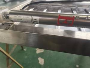 מערכת תריסים אופקיים מודרניים חיצוניים מנירוסטה עם פתיחה אוטומטית ובקרה חשמלית - Product Image 4