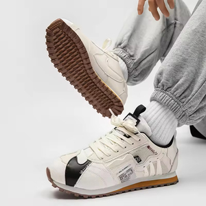 Zapatillas de Running de Caña Alta Primavera 2025, Ligeras, con Amortiguación, Tendencia de Moda, para Hombre, con Suela Suave y Cierre de Cordones - Product Image 5