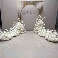 Weiße Kaskaden-Kunstblumen-Girlande Lange Hängende Seidenrosen-Tischblumenreihe Hochzeitsgang Sofa-Blumen