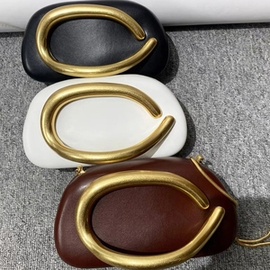 Borsa a <span class=keywords><strong>Tracolla</strong></span> Mini Alla Moda in Acrilico con Catena Metallica per Feste ed Eventi Serali - Product Image 1