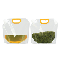 Logo personnalisé Sac pochette à bec en plastique transparent pour boisson Sac à grains de détergent Poignée transparente pour lessive liquide Sac à bière de grand calibre