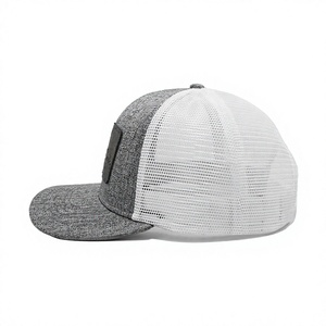 Casquette Trucker à 6 Panneaux Structurée avec Patch en Cuir Personnalisable, Dos en Maille Blanche, Fabriquée au Vietnam, pour Adultes et Usage Quotidien Décontracté - Product Image 5