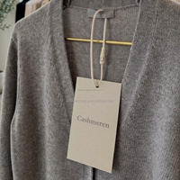 Étiquettes personnalisées imprimées pour vêtements avec cordon en coton beige et attache à bouton-pression pour l'emballage de vêtements et de prêt-à-porter en détail