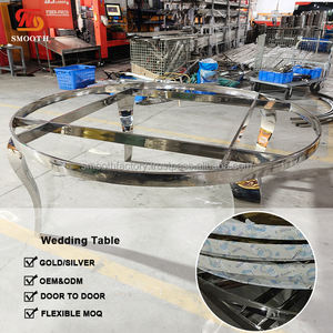 Table en acier inoxydable argenté à vendre, design moderne, cadre en métal pour table de mariage, table de réception pour hôtels et restaurants - Product Image 4