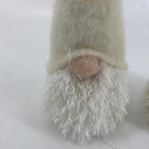 Ornements de Noël artisanaux scandinaves en peluche personnalisés, décorations de Noël beige gnome - Product Image 4