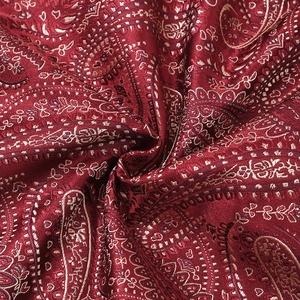 <span class=keywords><strong>Tissu</strong></span> à motif de fleurs de cajou Yili dynamique <span class=keywords><strong>et</strong></span> dense à vagues rouges <span class=keywords><strong>et</strong></span> blanches avec un sens de conception unique, <span class=keywords><strong>tissu</strong></span> d'habillement en polyester - Product Image 5