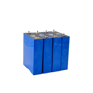 Cellule prismatique de batterie d'ion de lithium d'APPLI futée de catégorie pour des chariots de golf 3.2V 50Ah-100Ah Lifepo4 Batteries intelligentes d'ion de lithium pour le golf - Product Image 1