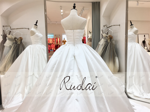 Ruolai ZD05061 Robe de mariée élégante en <span class=keywords><strong>satin</strong></span> uni sans bretelles Robe de bal sans manches Robes de mariée pour la mariée - Product Image 6