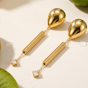 ต่างหูแบบมินิมอลทรงหยดน้ำประดับเพชร CZ แบบยาว - Product Image 2