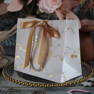<span class=keywords><strong>Black</strong></span> <span class=keywords><strong>Friday</strong></span> Sacs <span class=keywords><strong>de</strong></span> shopping en papier personnalisés extra grands et larges <span class=keywords><strong>de</strong></span> <span class=keywords><strong>luxe</strong></span> avec logo - Product Image 6