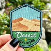 Écussons et badges brodés 3D personnalisés avec logo, thermocollants pour vêtements, sacs à dos, t-shirts - Formes fleur et cœur, couleur personnalisée