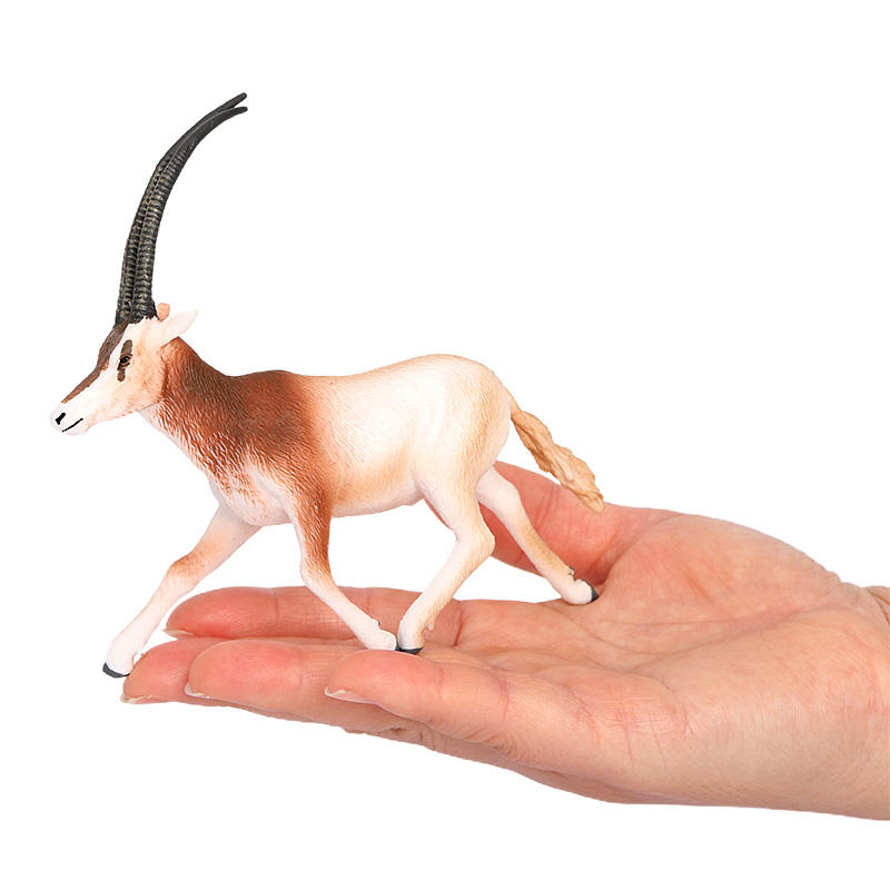 1877 Scimitar-horned oryx