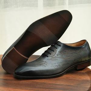 Chaussures Oxford en cuir véritable pour hommes, style britannique haut de gamme, formelles, à lacets, bout pointu, fabriquées à la main, avec semelles antidérapantes - Product Image 4