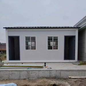 Maison conteneur préfabriquée modulaire 20ft 40ft avec panneaux solaires, solution de vie autonome hors réseau, prix personnalisé bas - Product Image 1