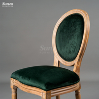 Chaise Louis rembourrée pour événements de mariage, chaise de salle à manger à dossier rond de style français avec coussin en tissu pour mobilier de banquet de luxe