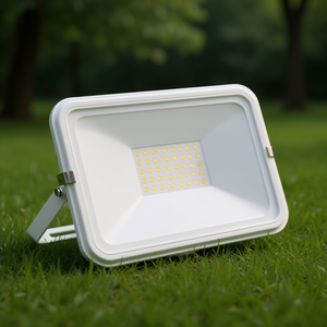 Proiettore LED Pronto 10W Bianco Ultra Sottile per Illuminazione Esterna - Product Image 3