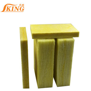 Pannello in Lana di Vetro IKING 50mm 60kg/m³ per Isolamento Pareti Cave, Certificato ISO, Ignifugo, Termoacustico ed Efficiente per Magazzini - Product Image 1