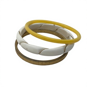 Bracelet en résine irrégulière DIY de haute qualité, design personnalisé, vente en gros directe d'usine, bijoux en résine faits à la main pour femme - Product Image 1