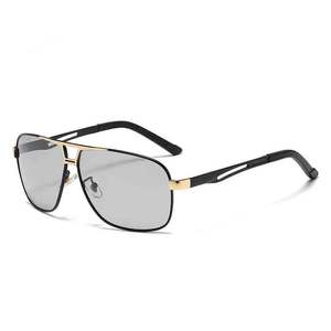 <span class=keywords><strong>Occhiali</strong></span> <span class=keywords><strong>da</strong></span> <span class=keywords><strong>sole</strong></span> moda moda <span class=keywords><strong>uomo</strong></span> in metallo nuove <span class=keywords><strong>lenti</strong></span> <span class=keywords><strong>polarizzate</strong></span> UV400 Optical attributo per la guida di sport all'aria aperta pesca-all'ingrosso - Product Image 5