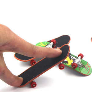 Tùy chỉnh công nghệ boong <span class=keywords><strong>Mini</strong></span> <span class=keywords><strong>Skateboard</strong></span> trẻ em của hợp kim sáng tạo nhựa Fingerboard với New <span class=keywords><strong>Mini</strong></span> <span class=keywords><strong>Skateboard</strong></span> xe tải - Product Image 2