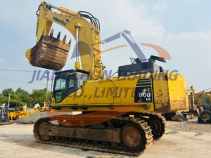 Excavatrice Komatsu PC800 d'occasion de bonne qualité, 80 tonnes, faible nombre d'heures, bien entretenue, avec moteur et pompe pour l'exploitation minière et les carrières géantes - Product Image 3