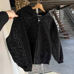เสื้อฮู้ดซิปผู้ชายทรงบ็อกซี่ สไตล์สตรีทแวร์ Y2K กรันจ์  ผ้าฝ้ายฟลีซ  ประดับคริสตัลทั่วตัว  รับผลิตตามสั่งขายส่ง - Product Image 1