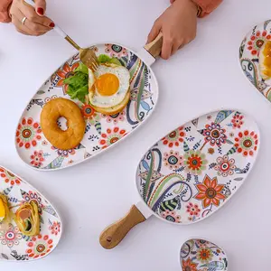 Assiette en porcelaine en céramique de forme ovale, motif floral, Design plat de service pour bœuf avec manche en bois