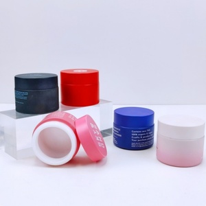 Tarros Cosméticos de Vidrio Blanco Opalino de 50g para Crema, con Impresión de Logotipo Personalizado a Precio de Fábrica - Product Image 3