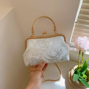 Bolsos de Noche Clásicos para Mujer al por Mayor de Fábrica, Bolsos de Diseño Popular, Cadena Pequeña, Simple, Estilo Cheongsam, Tres Usos, Poliéster - Product Image 5