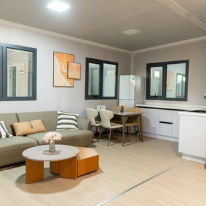 Casa Container Prefabbricata di Lusso Espandibile Personalizzata con 3 Camere da Letto, Design Moderno 20ft 40ft, Garanzia 1 Anno, Prezzo - Product Image 2