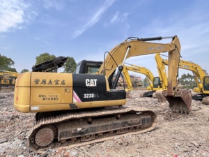 รถขุดตีนตะขาบไฮดรอลิก CAT 323D2L 23 ตัน มือสอง เครื่องยนต์ดีเซล Caterpillar C7.1 สำหรับงานก่อสร้างหนัก งานเหมือง และงานดิน - Product Image 2