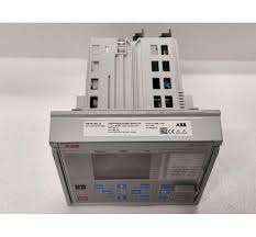 REF615 5,0 FP1 IEC HBFDACAFNCC1BNN11G RET615 5,0 FP1 IEC HBTABABBNCC1BNN11G A B Protección y control del alimentador - Product Image 4