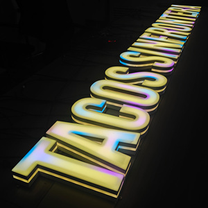 Năng động RGB thay đổi màu sắc Acrylic 3D Logo signage ngoài trời hiệu ứng Ngọn lửa Led chữ cái với óng ánh đèn neon - Product Image 1