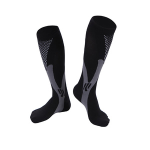 Chaussettes de compression de sport en gros pour hommes et femmes, idéales pour la course, la randonnée, les voyages, la grossesse, les jambes enflées et les varices, 20-30 mmHg - Product Image 6