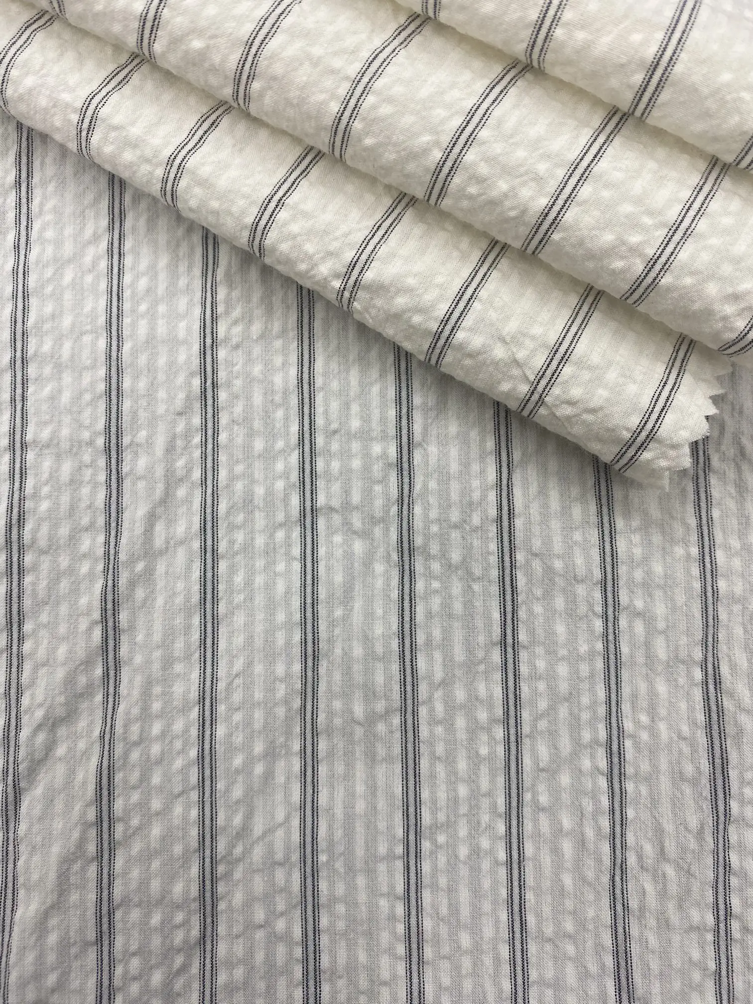 Großhandel atmungsaktive benutzer definierte Streifen Design weiß Baumwolle gewebt Garn gefärbt Stoff für Hemden und Kleid