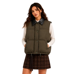 <span class=keywords><strong>Gilet</strong></span> matelassé en peau de mouton pour femme, certifié BSCI, avec col en similicuir, logo personnalisé, vente en gros – Fabrication depuis 17 ans - Product Image 1