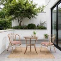 Chaise de bistrot français moderne pour l'extérieur, en tissu Texti-lene résistant aux UV, avec structure en aluminium, empilable et confortable pour hôtel et jardin