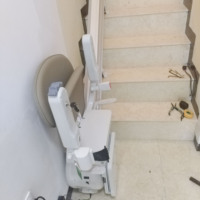 Monte-escalier droit pour personnes âgées - Ascenseur de sécurité pour appartement et villa, facile à utiliser