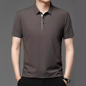 เสื้อโปโลแขนสั้นผ้าไหมน้ำแข็งสำหรับผู้ชายสีทึบผ้าบางสวมใส่สบายเสื้อโปโลลำลองสำหรับธุรกิจฤดูร้อน - Product Image 2