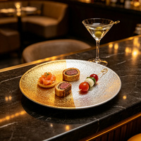 Assiette à dessert martelée en verre bicolore or et argent de 215 mm, sans plomb, pour hôtels et bars, avec logo personnalisé, OEM, vente en gros