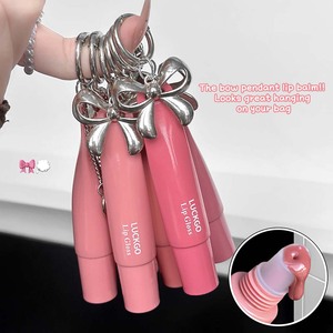 ลิปกลอส LUCKGO สูตรมิเนอรัลเหลว เนื้อฉ่ำวาว กันน้ำ สีชัด ติดทนนาน พร้อมจี้โบว์ถอดได้ 4 เฉดสี บำรุงริมฝีปากชุ่มชื้น - Product Image 3