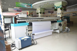 FYUnion FY-UV2200W <span class=keywords><strong>2022</strong></span> haute qualité autocollant auto-adhésif vinyle bannière impression UV rouleau à rouleau Machine d'impression - Product Image 4