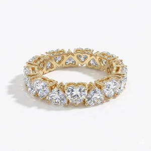 Anillo de Diamantes con Banda de Eternidad en Forma de Corazón Asimétrico - Oro de 9k, 14k y 18k - Product Image 3